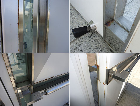 チャペル用ドア 錆の様子