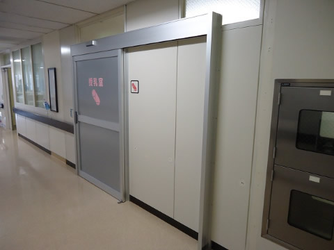 周産期センターと授乳室(通路側)